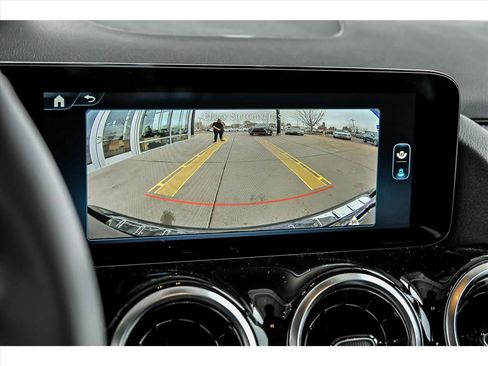 New 2026 Mercedes-Benz GLA 250 4MATIC image 15