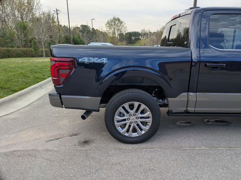 Certified 2025 Ford F150 King Ranch AWD/4WD image 40