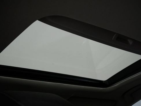 Used 2024 Honda Accord EX image 4