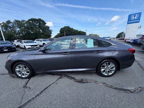 Used 2018 Honda Accord LX image 2