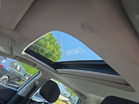 Used 2023 Honda Accord EX image 28