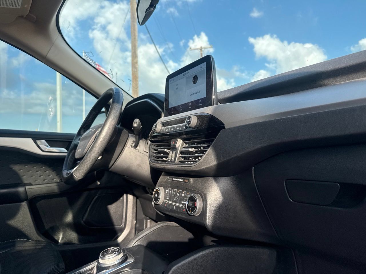 Used 2020 Ford Escape SEL FWD image 28