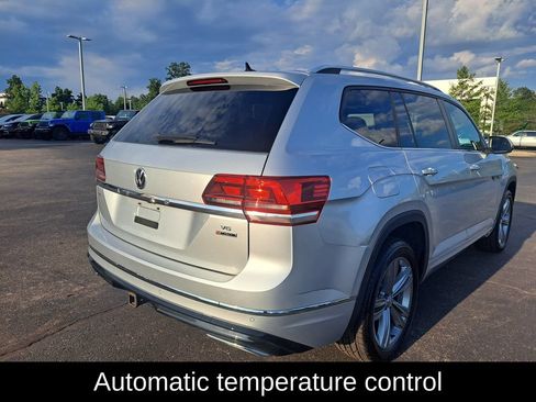 Used 2018 Volkswagen Atlas SEL w/ R-Line Package AWD/4WD image 3