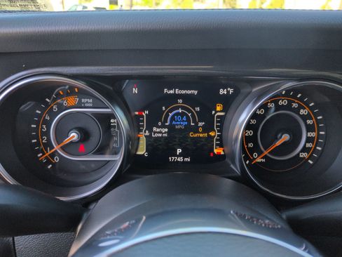 Used 2023 Jeep Wrangler Unlimited Rubicon 392 w/ Xtreme Recon 35" Tire Package AWD/4WD image 21