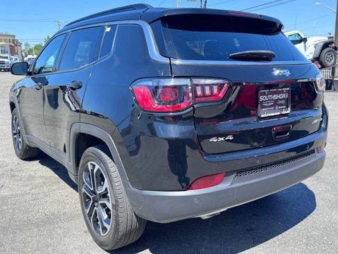 Certified 2023 Jeep Compass Limited w/ Sun and Sound Group AWD/4WD image 5