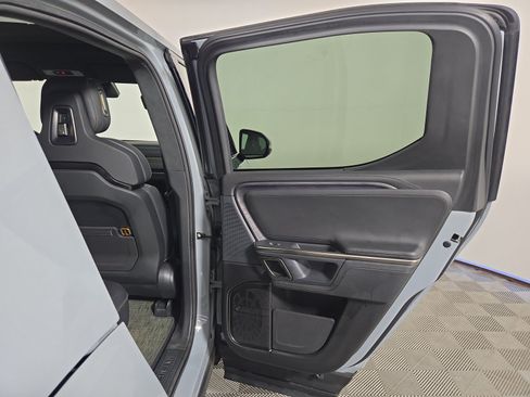 Used 2023 Rivian R1T Adventure AWD/4WD image 19