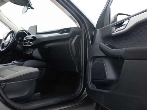 Used 2020 Ford Escape SE FWD image 30