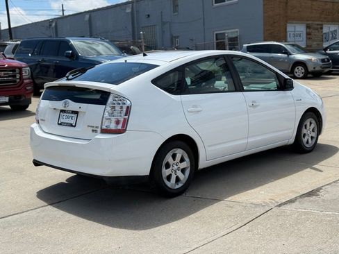Used 2009 Toyota Prius Touring FWD image 6