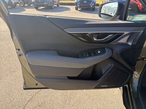 Used 2025 Subaru Outback Onyx Edition w/ Popular Package #2 image 21