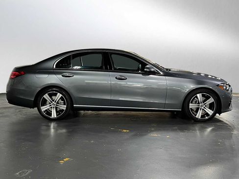 Used 2025 Mercedes-Benz C 300 4MATIC Sedan image 2
