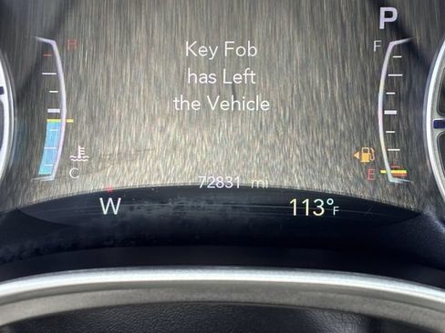 Used 2023 Chrysler Pacifica Touring-L FWD image 32
