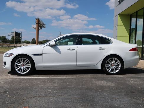 Used 2017 Jaguar XF Prestige image 6