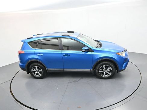 Used 2017 Toyota RAV4 XLE FWD image 26
