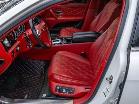 Used 2015 Bentley Flying Spur V8 image 39