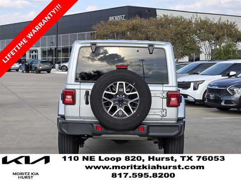 Used 2024 Jeep Wrangler Sahara w/ Technology Group image 13