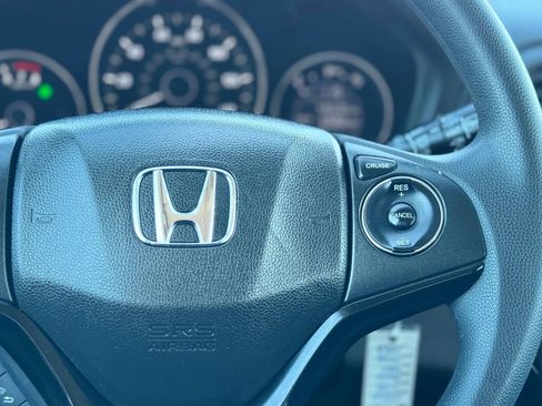 Used 2016 Honda HR-V LX image 15