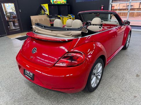 Used 2013 Volkswagen Beetle TDI FWD image 13