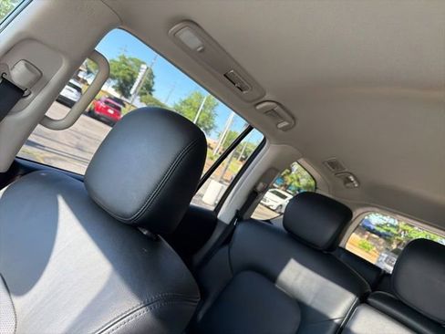Used 2024 Nissan Armada SL AWD/4WD image 18