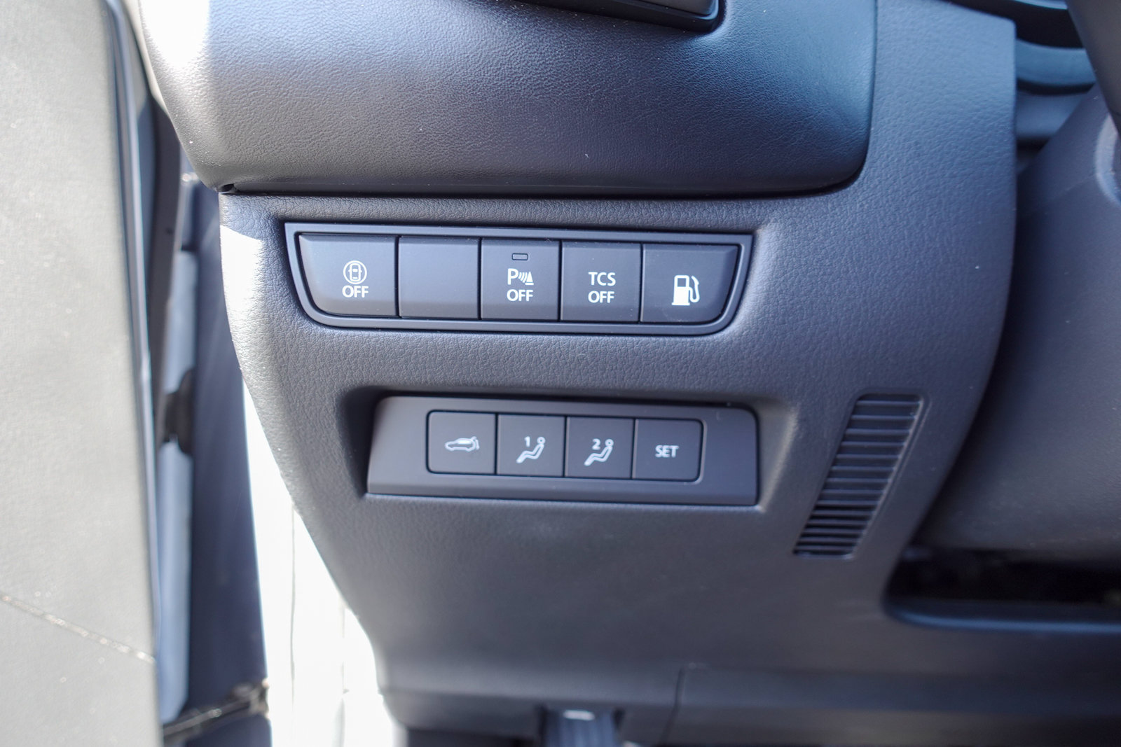 Used 2026 MAZDA CX-50 AWD 2.5 Hybrid w/ Weather Package image 18