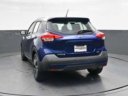 Used 2020 Nissan Kicks SR w/ SR Premium Package FWD image 10