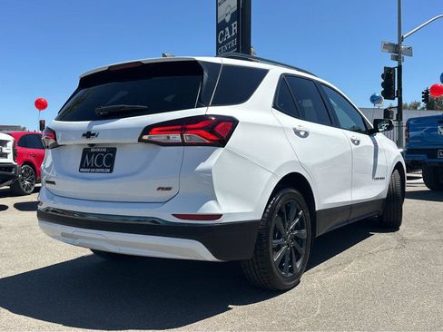 Used 2022 Chevrolet Equinox RS w/ Infotainment Package FWD image 13