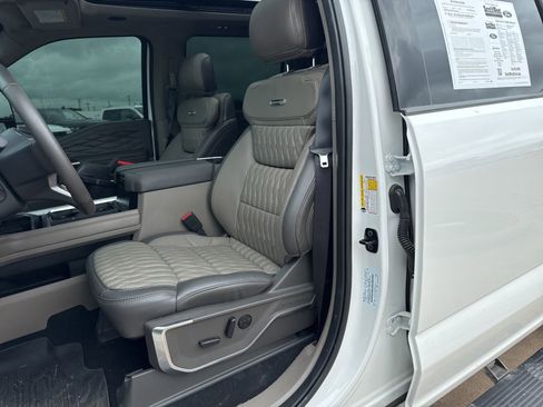 Used 2026 Ford F250 Platinum w/ Platinum Plus Package AWD/4WD image 13