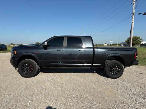 Used 2022 RAM 2500 Limited AWD/4WD image 8