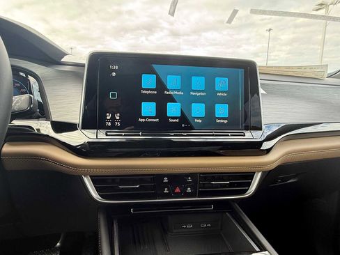 New 2026 Volkswagen Atlas Cross Sport SE image 16