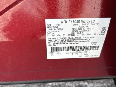 Used 2019 Ford Edge Titanium w/ Equipment Group 301A AWD/4WD image 31