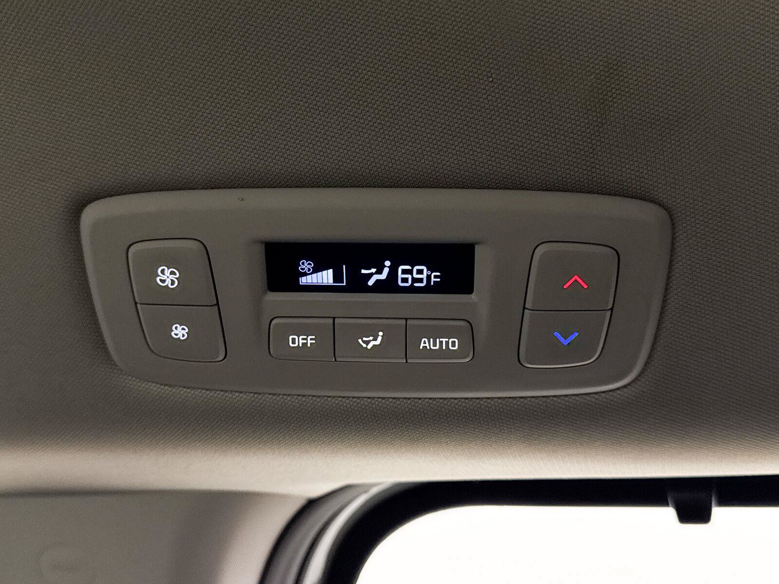 Used 2024 Kia Carnival SX FWD image 35