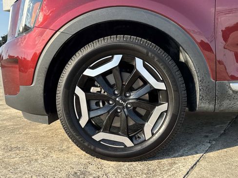 Used 2023 Kia Telluride S w/ S Sunroof Package image 4