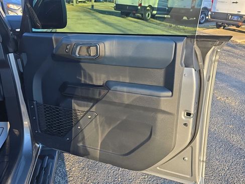 Used 2024 Ford Bronco Outer Banks image 29