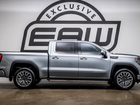 Used 2025 GMC Sierra 1500 Denali Ultimate AWD/4WD image 9