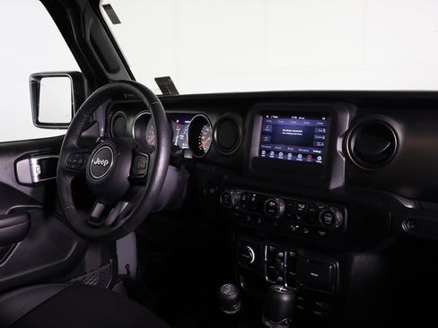 Used 2019 Jeep Wrangler Unlimited Sport S image 21