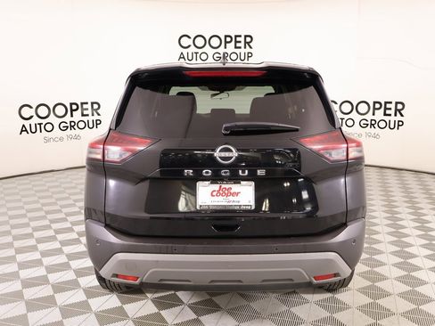 Used 2023 Nissan Rogue S image 20