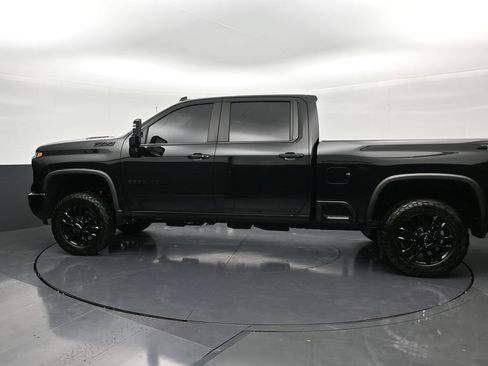 Used 2026 Chevrolet Silverado 2500 LT w/ Trail Boss Package AWD/4WD image 2
