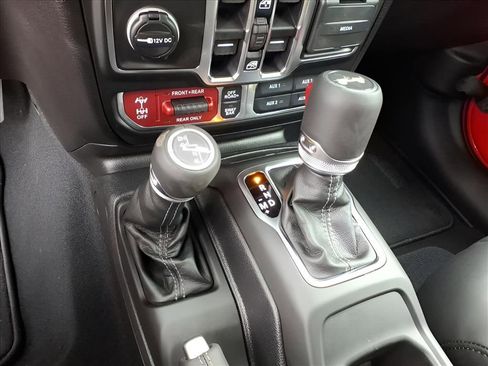 New 2026 Jeep Wrangler Unlimited Rubicon AWD/4WD image 23