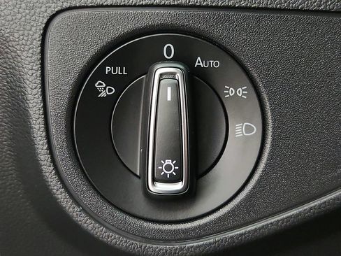 Used 2022 Volkswagen Atlas Cross Sport SEL Premium R-Line AWD/4WD image 23
