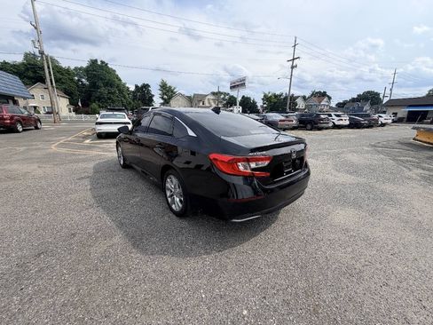 Used 2018 Honda Accord LX image 30