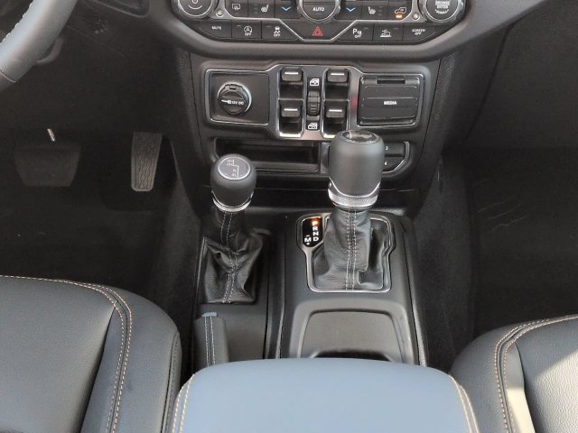New 2027 Jeep Wrangler Unlimited Sahara AWD/4WD image 19