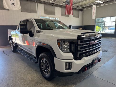 Used 2023 GMC Sierra 2500 AT4 AWD/4WD image 5