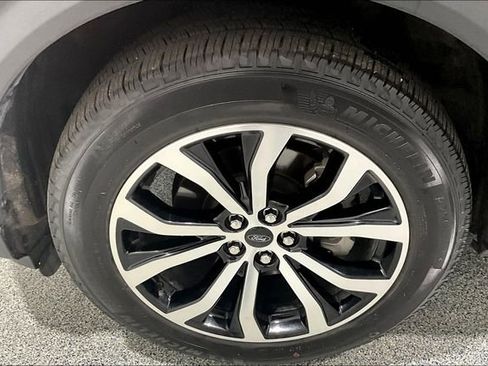 Used 2024 Ford Explorer ST-Line w/ Class IV Trailer Tow Package image 33