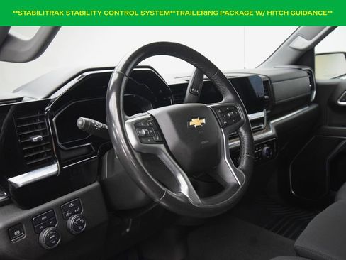Used 2022 Chevrolet Silverado 1500 LT AWD/4WD image 15