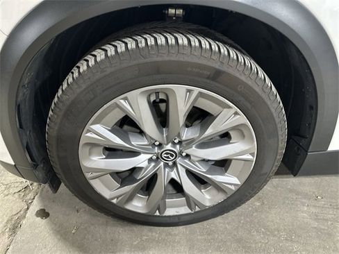 Certified 2024 MAZDA CX-90 3.3 Turbo w/ Premium Plus Pkg image 23