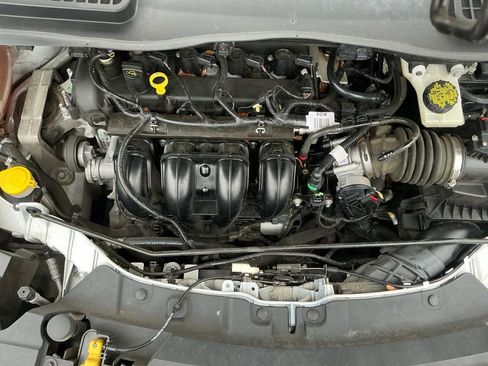 Used 2017 Ford Escape S image 25