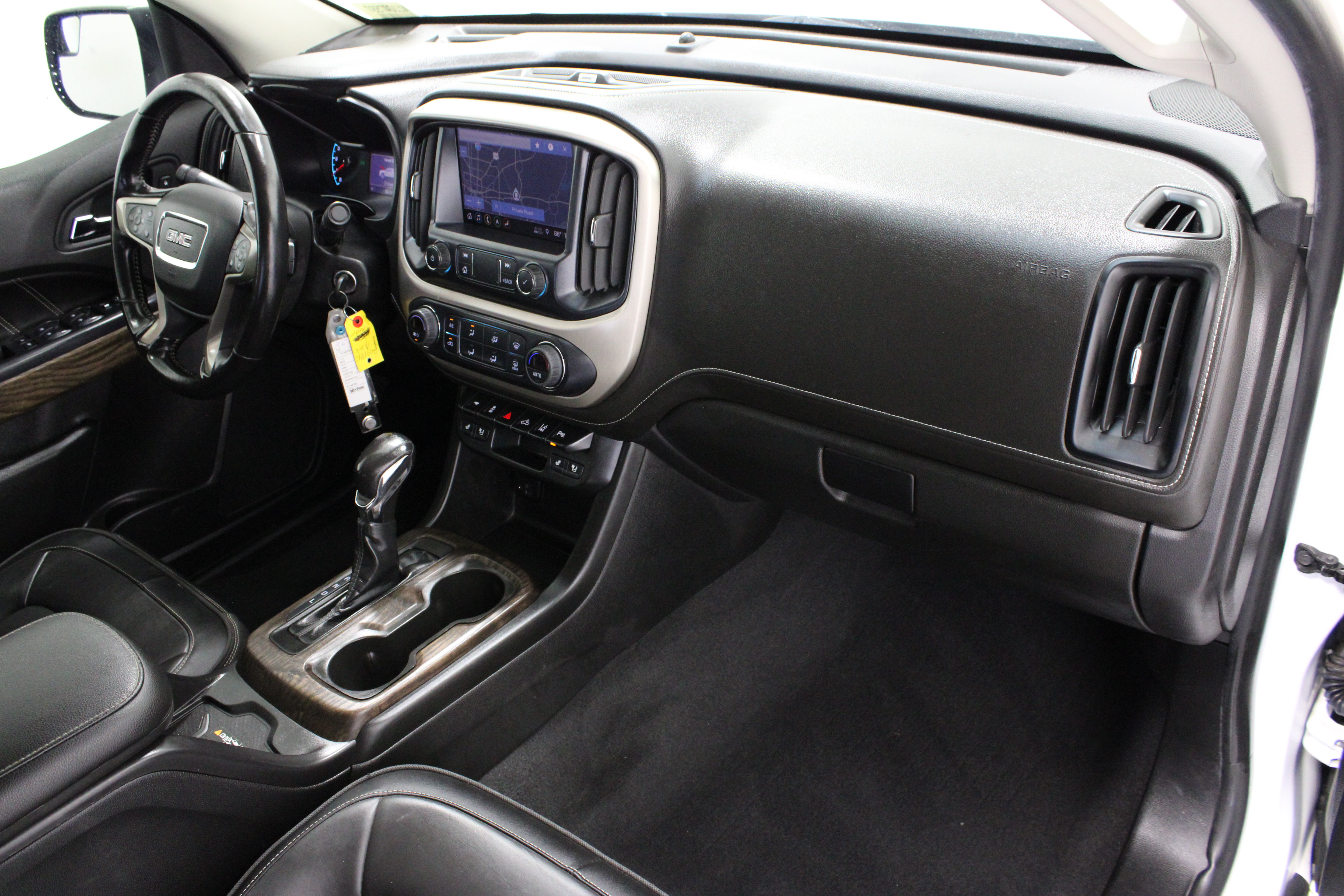 Used 2022 GMC Canyon Denali AWD/4WD image 34