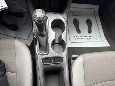 Used 2017 Chevrolet Cruze LT image 21