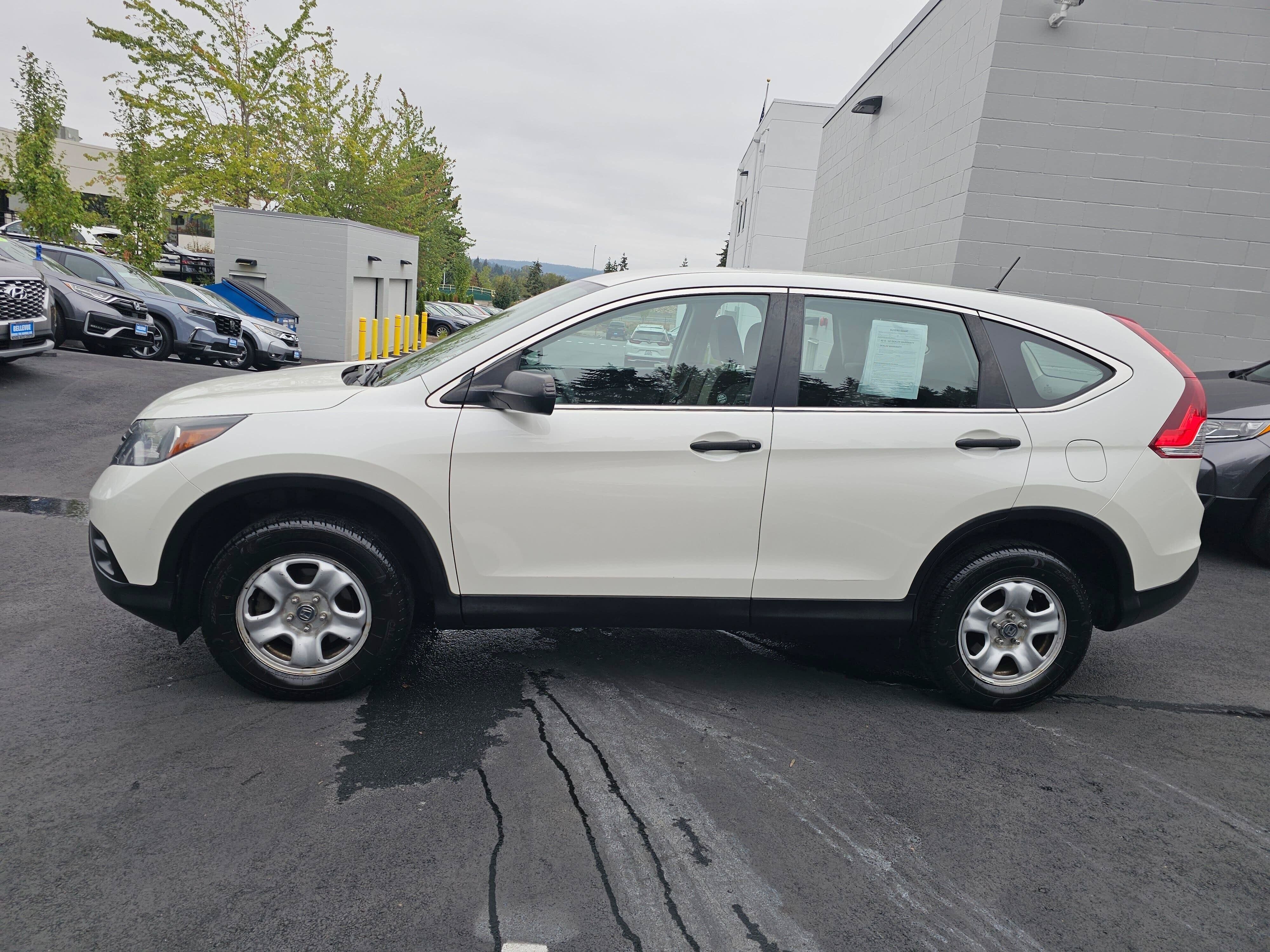 Used 2014 Honda CR-V LX image 4