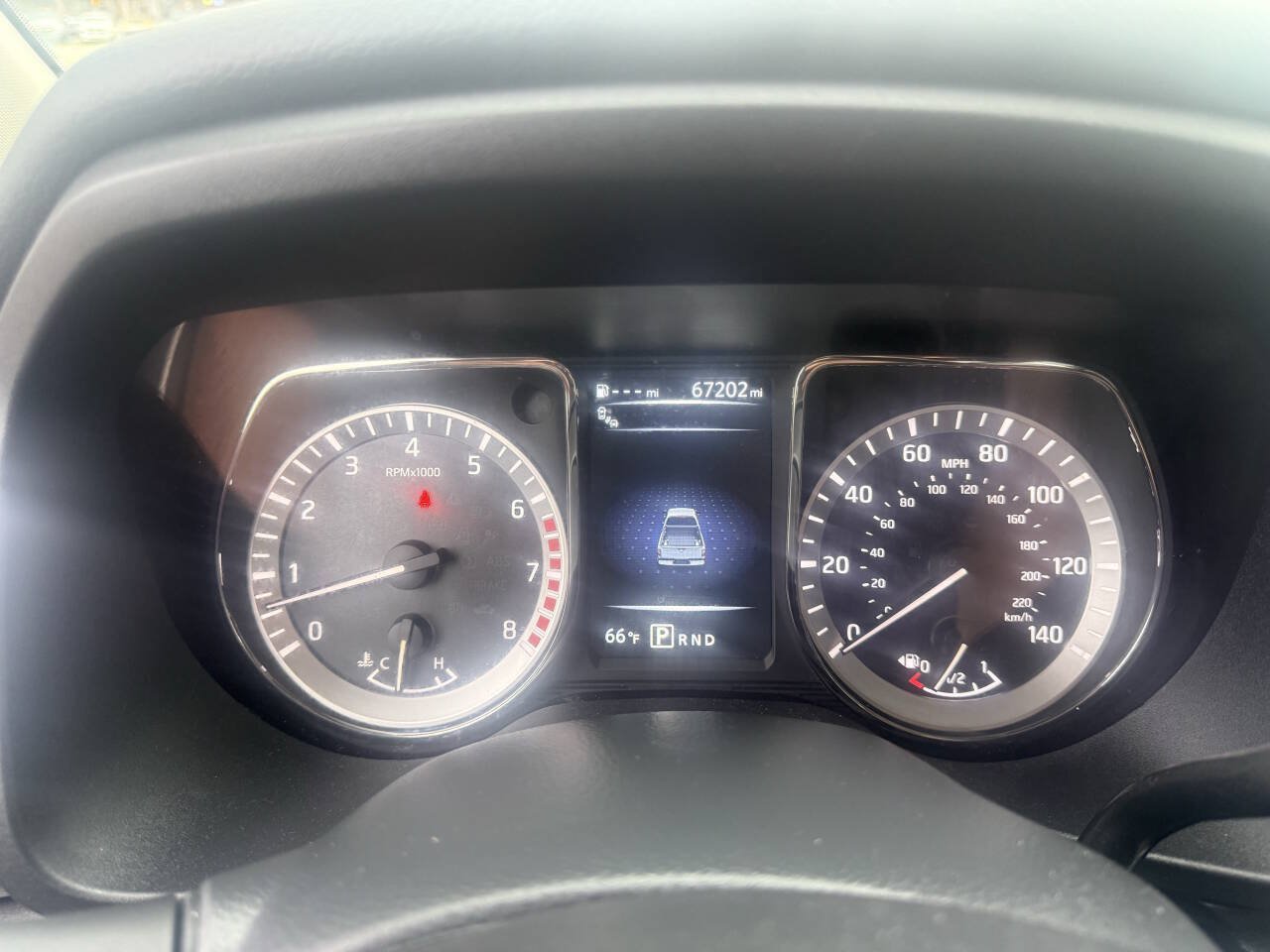 Used 2017 Nissan Titan SV RWD image 22