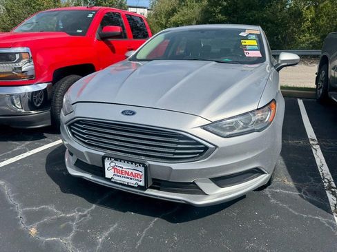 Used 2018 Ford Fusion S FWD image 2